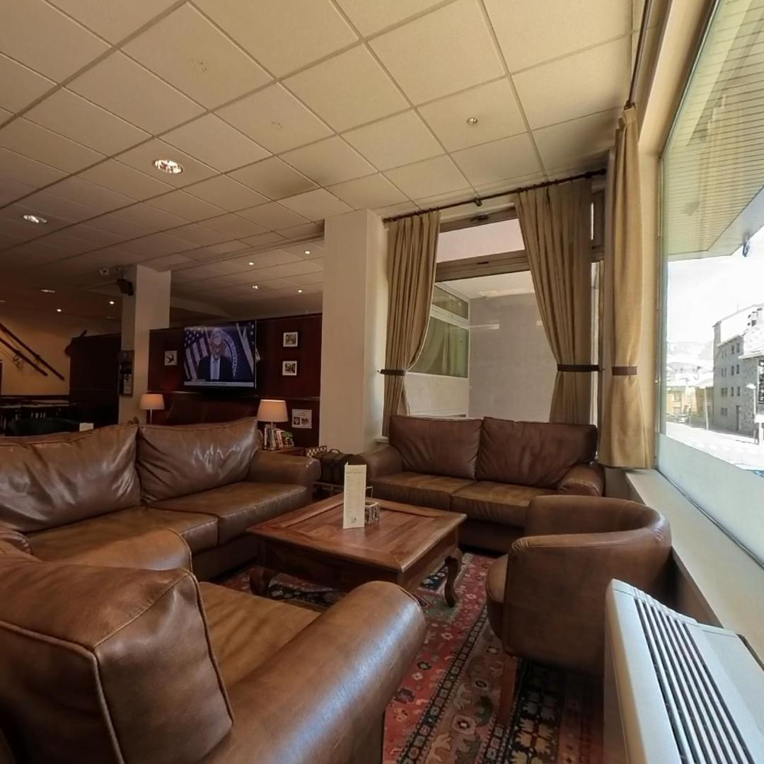 Hotel Cubil باس دي لا كاسا المظهر الخارجي الصورة