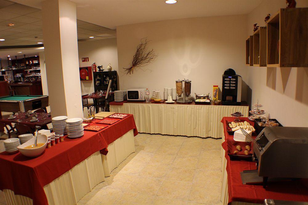 Hotel Cubil باس دي لا كاسا المظهر الخارجي الصورة