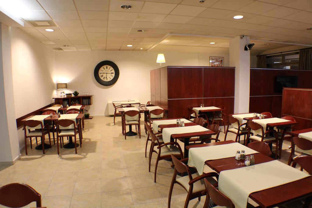 Hotel Cubil باس دي لا كاسا المظهر الخارجي الصورة