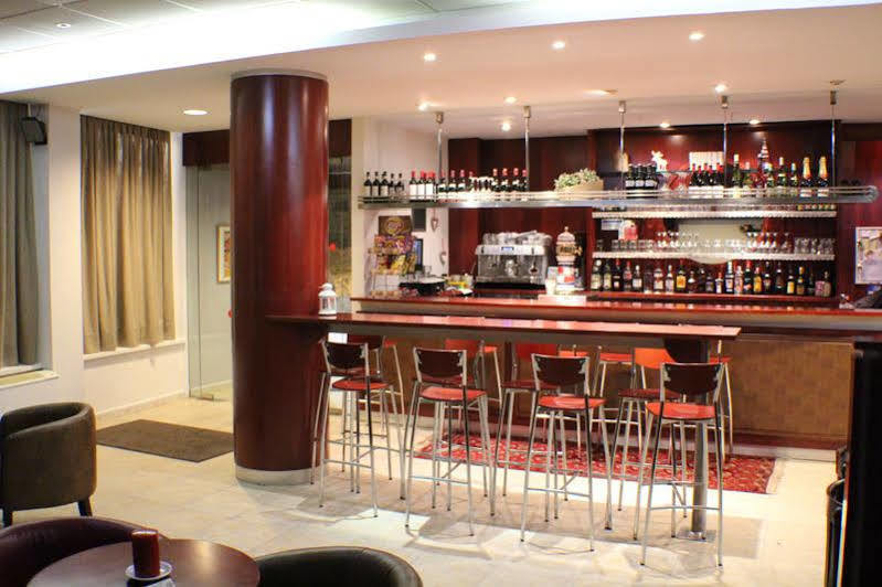 Hotel Cubil باس دي لا كاسا المظهر الخارجي الصورة